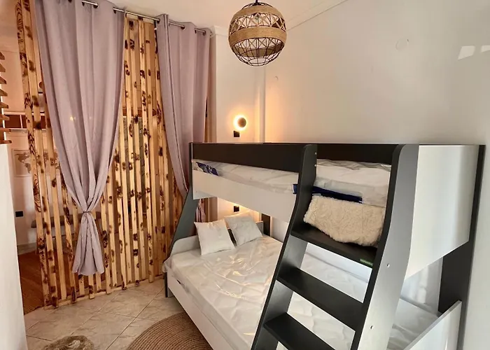 Aelia Apartman PalaiónTsiflíkion